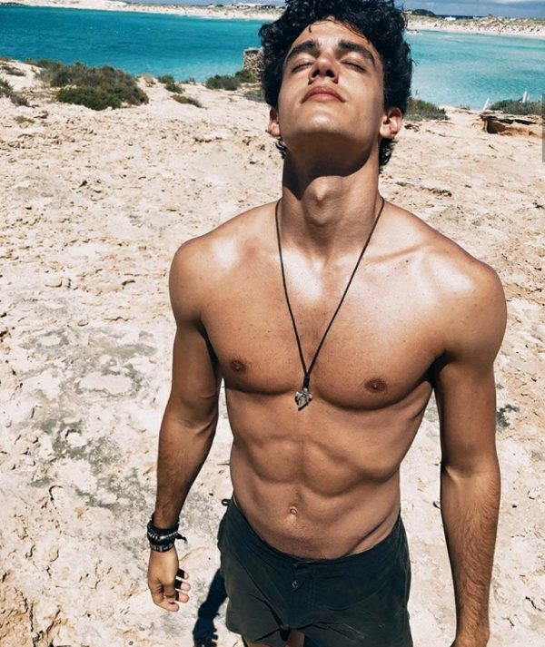 18 MALE MODELS TO FOLLOW ON INSTAGRAM